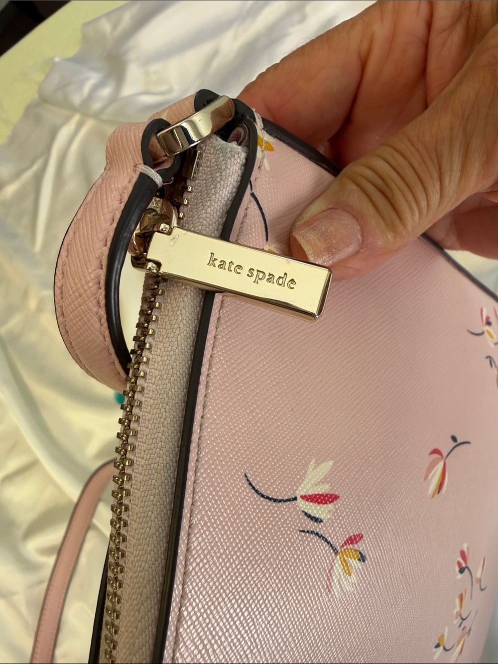 KATE SPADE Pink Floral Print Crossbody Purse 10 W 9 L 1 1/2 D - Picture 6 of 12